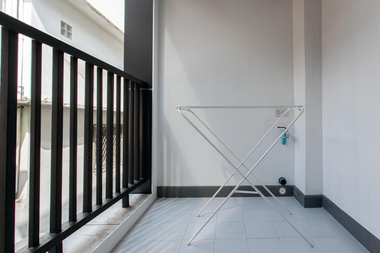 Studio di 45 m² in Appartamento con 1 bagno privato in zona Silom Bangkok Esterno foto