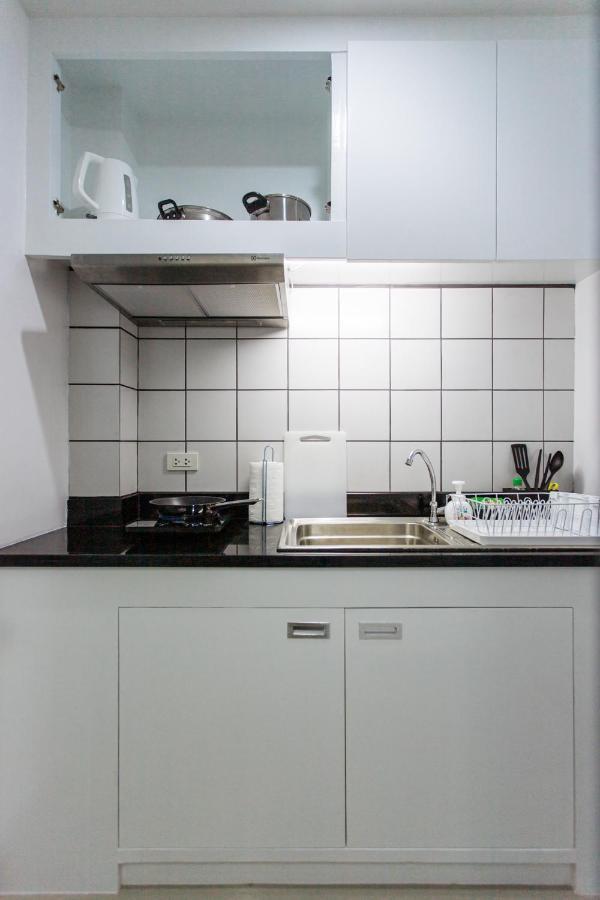 Studio di 45 m² in Appartamento con 1 bagno privato in zona Silom Bangkok Esterno foto